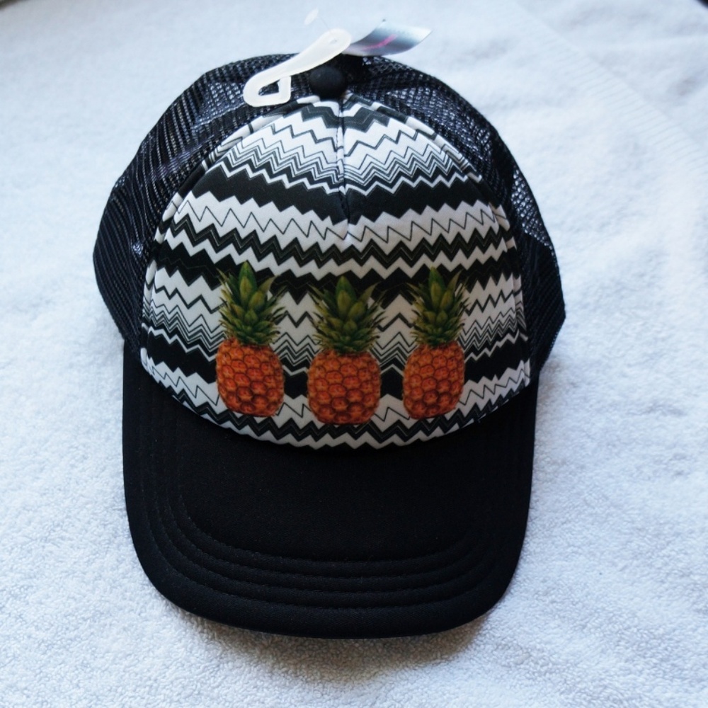 *NWT* Pineapple Ball Cap